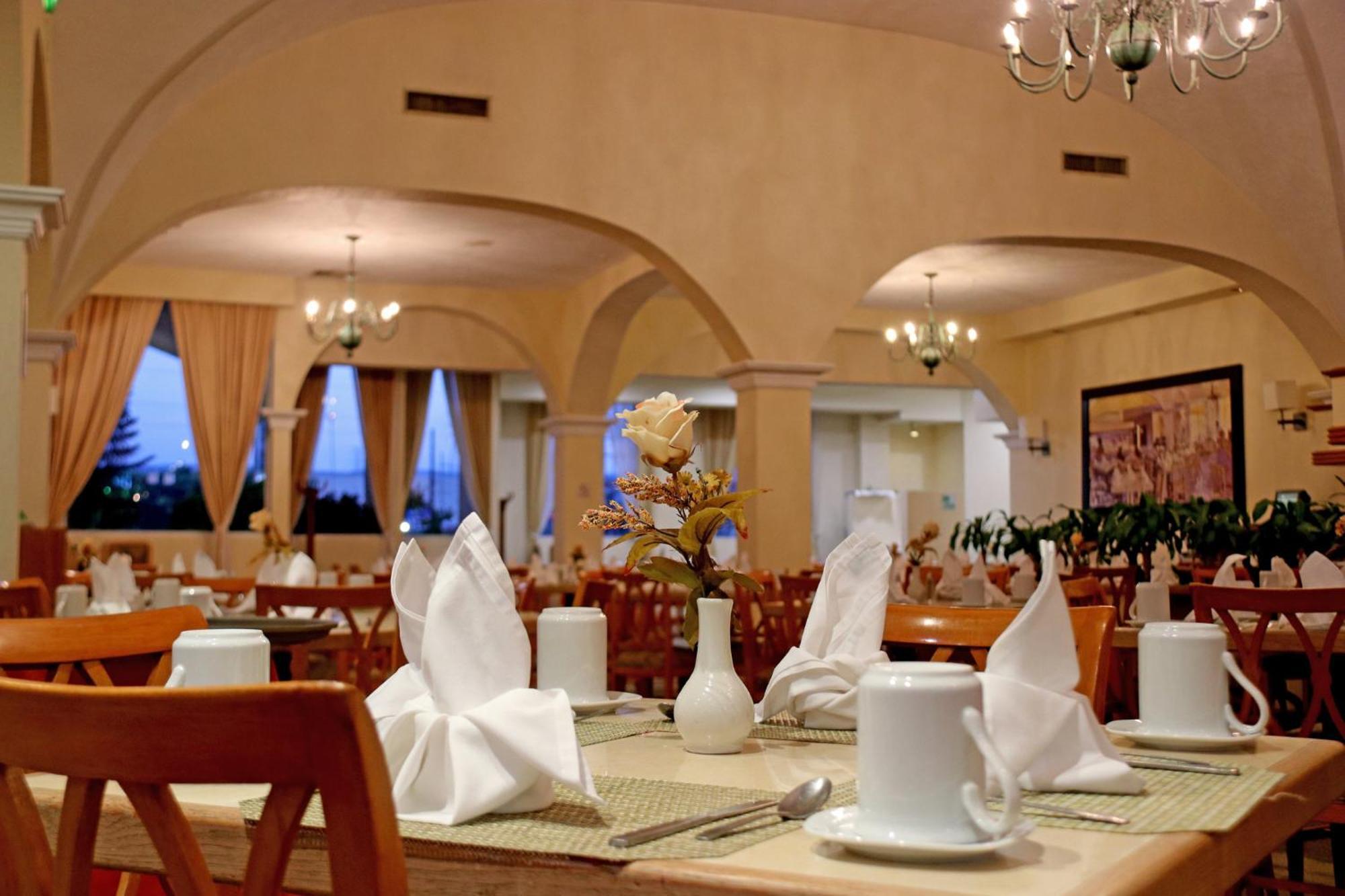 Holiday Inn La Piedad By Ihg Exterior foto