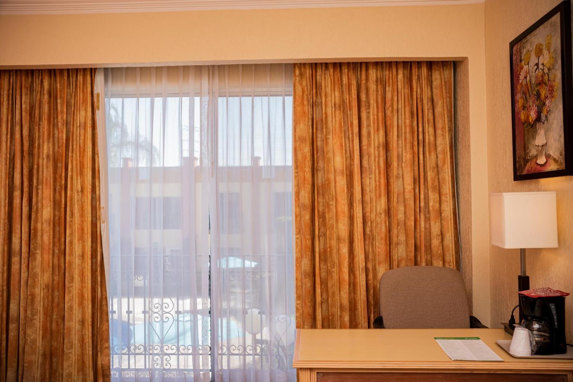 Holiday Inn La Piedad By Ihg Exterior foto